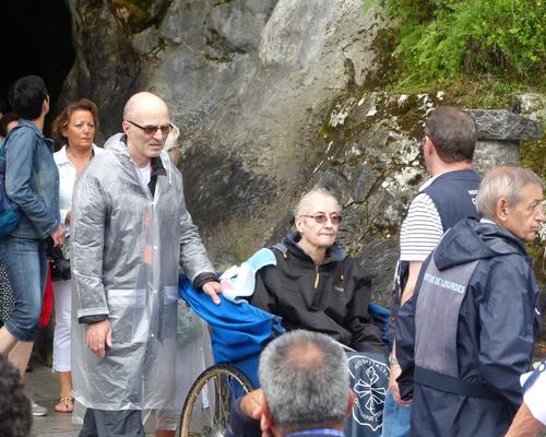Lourdes2016_01_grotte (4)