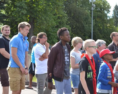 lourdes2016 porte sainte jeunes 33