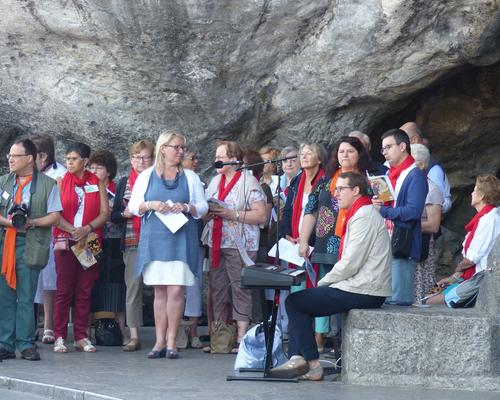 Lourdes2016_02_messegrotte 2