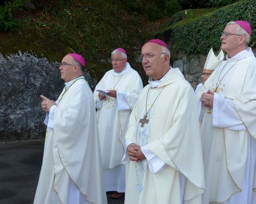 Lourdes2016_02_messegrotte 8