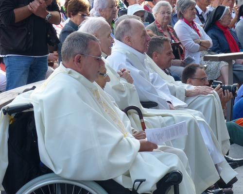 Lourdes2016_02_messegrotte 14