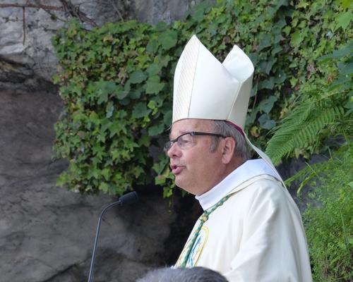 Lourdes2016_02_messegrotte 17