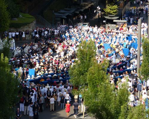 Lourdes2016_02_messegrotte 22