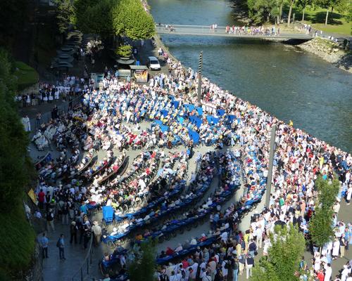 Lourdes2016_02_messegrotte 26
