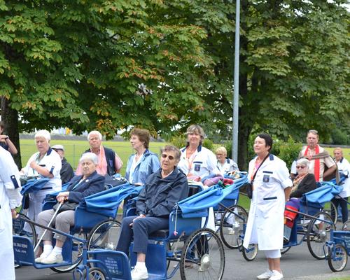 Lourdes2016_03_portesainte 2
