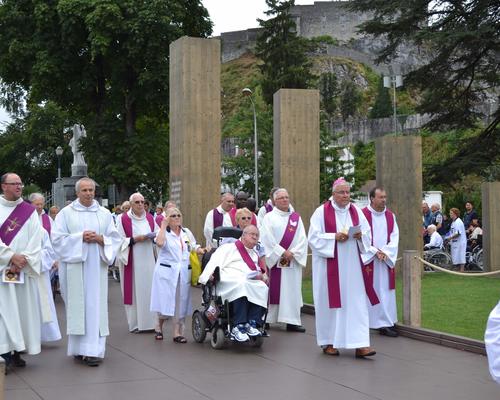 Lourdes2016_03_portesainte 8