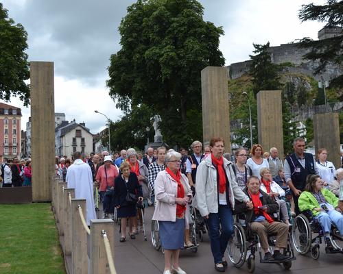 Lourdes2016_03_portesainte 12