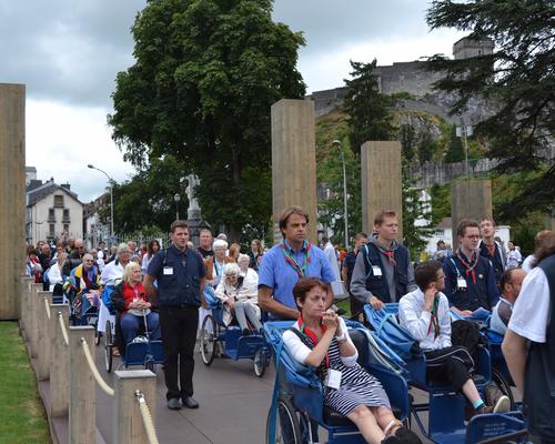 Lourdes2016_03_portesainte 15