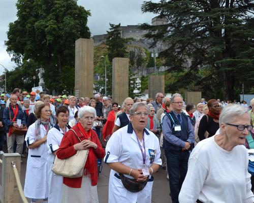 Lourdes2016_03_portesainte 26