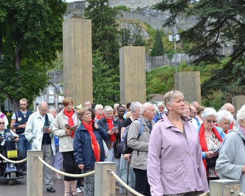 Lourdes2016_03_portesainte 3