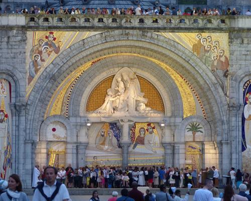 Lourdes2016_04_procession mariale 2