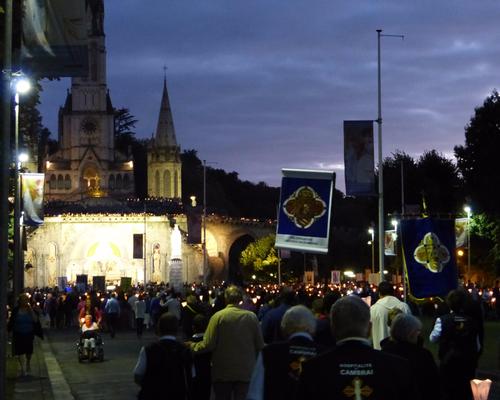 Lourdes2016_04_procession mariale 9