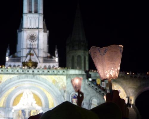 Lourdes2016_04_procession mariale 16
