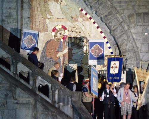 Lourdes2016_04_procession mariale 21