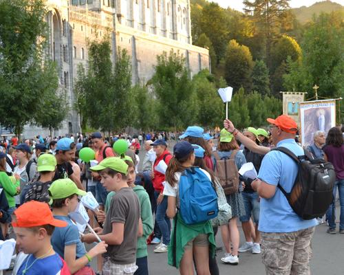 lourdes2016-05 procession mariale  5