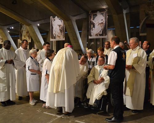 lourdes2016-06-onction-malades 16