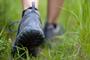 chaussures-de-marche-priere