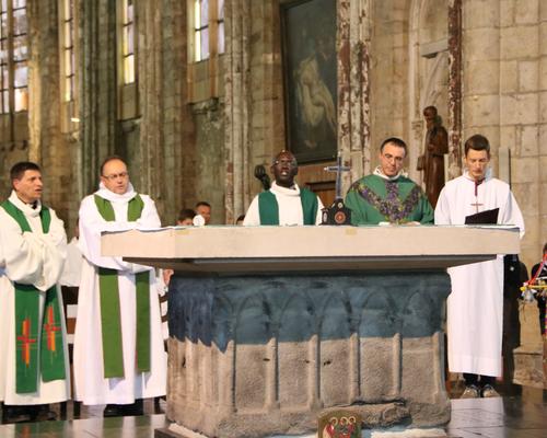 1609_Messe avec les SUF 27