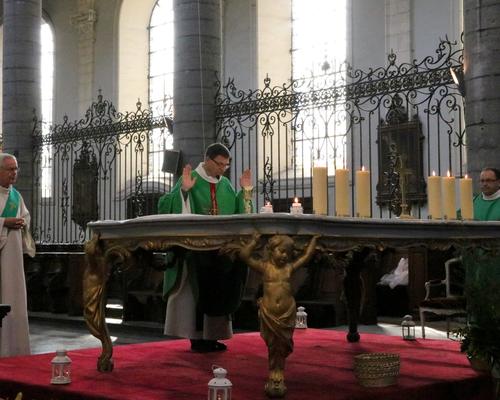 1609_Messe à la collégiale 36