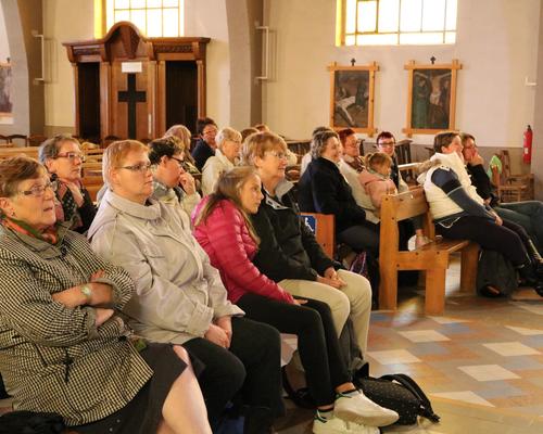 16GL_Anim_A l'église Ste Thérèse 4