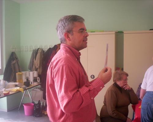 jean marie ouvre le  débat