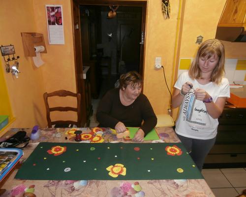 Toute une équipe a participé à la préparation et notamment Rachel et sa maman Christelle, qui ont décoré les tables