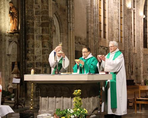 1611_Messe à ND 22