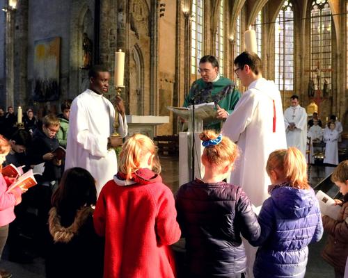 1611_Caté-messe 27