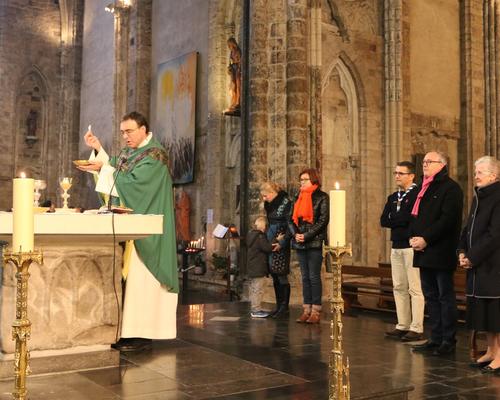 1611_Caté-messe 42