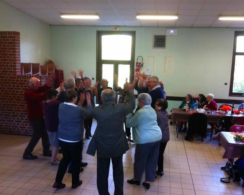 Et quelques danses sous l'impulsion de l'abbé Matthieu