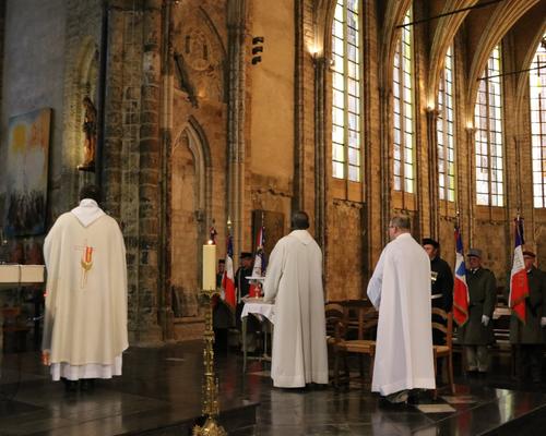 1611_Messe pour victimes de ttes les guerres 32