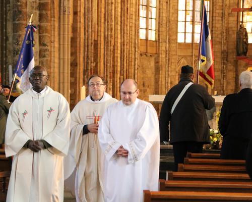 1611_Messe pour victimes de ttes les guerres 35