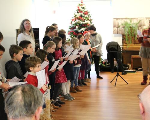 1612_Caté chante Noël résidence MDV 5