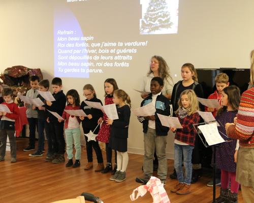 1612_Caté chante Noël résidence MDV 8
