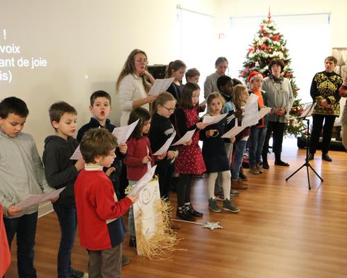 1612_Caté chante Noël résidence MDV 15
