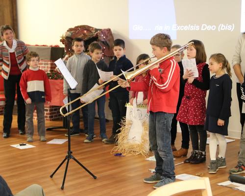 1612_Caté chante Noël résidence MDV 23
