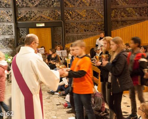procession d'offrande 2