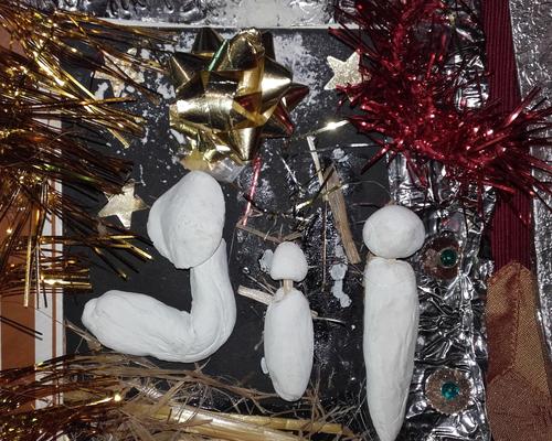 Crèche réalisée par un enfant de l'Ecole Ste Jeanne d'Arc (Condé)
