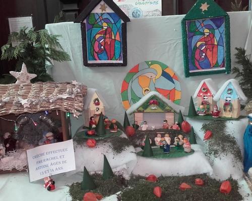 Crèche réalisée par une personne âgée