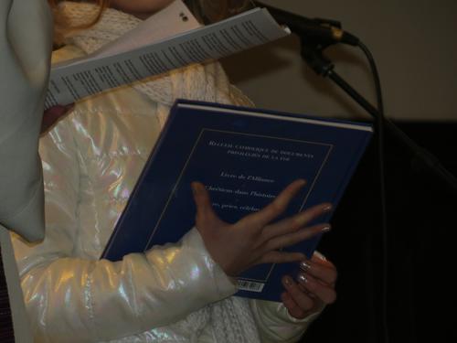 Pour son désir de mieux connaître Jésus, un livre lui est remis
