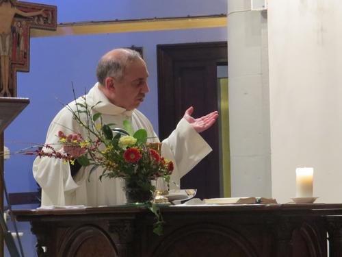 Le dernier repas du Christ avec ses disciples et à tout jamais avec tous les hommes car revécu à chaque eucharistie.
