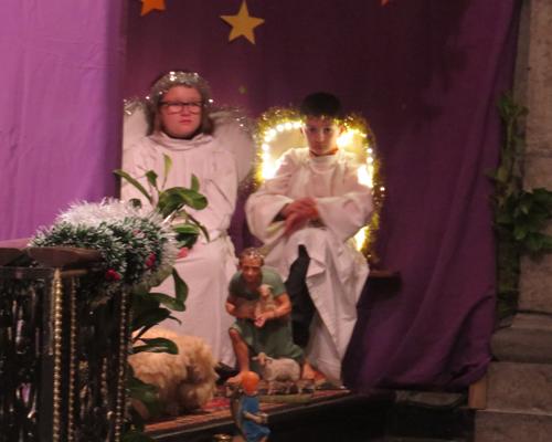 Autour de Jésus, Marie et Joseph et les bergers,...