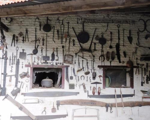 anciens outils