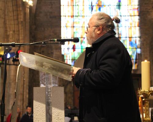 Première lecture proclamée par Philippe Gain.