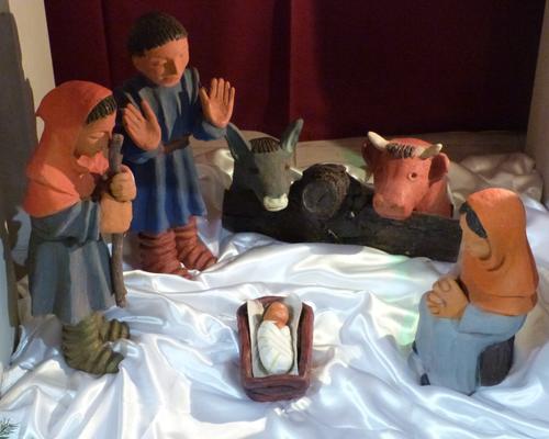 la crèche sous l'autel