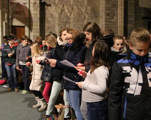 1701_Messe avec les jeunes de l AEP 7