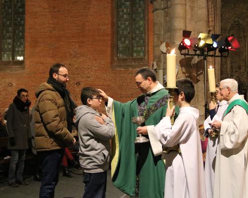 1701_Messe avec les jeunes de l AEP 49