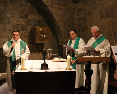 1701_Laudes Messe Adoration 1