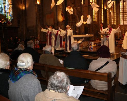 1702_Onction des malades (église ND) 27