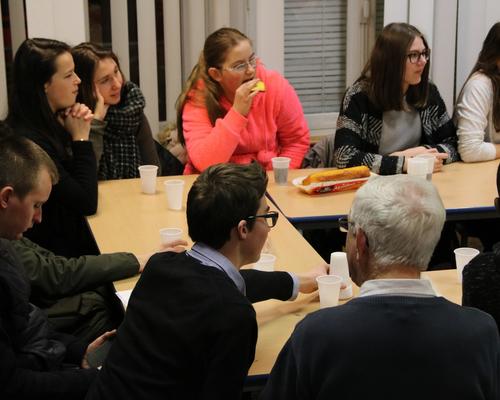 1702_Avec les confirmands 7